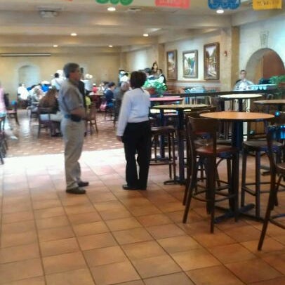 รูปภาพถ่ายที่ Don Pedro Mexican Restaurant โดย Sam เมื่อ 4/21/2012