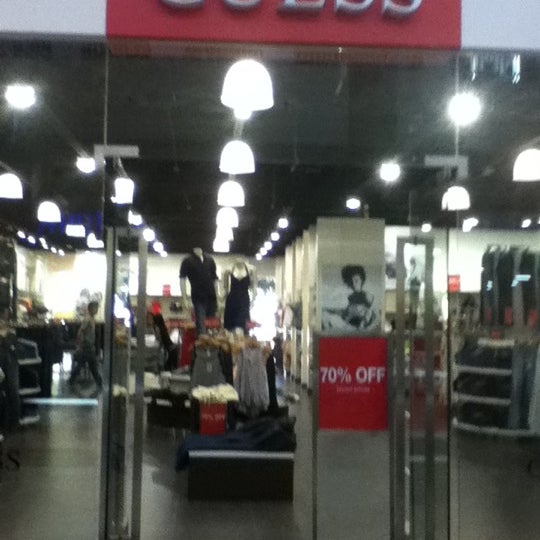 guess outlet dixie mall