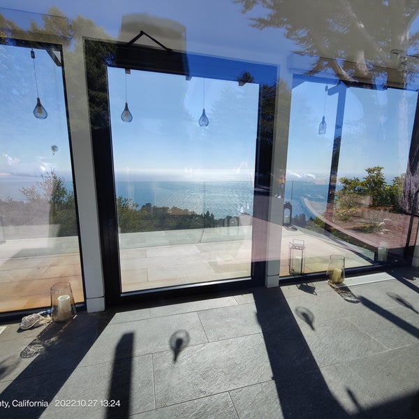 Foto tirada no(a) Ventana Big Sur por Sid D. em 10/28/2022