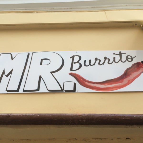 Снимок сделан в Mr. Burrito пользователем Misha K. 8/31/2015