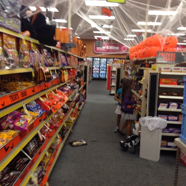 CVS pharmacy - Village of Key Biscayne - Key Biscayne, FL