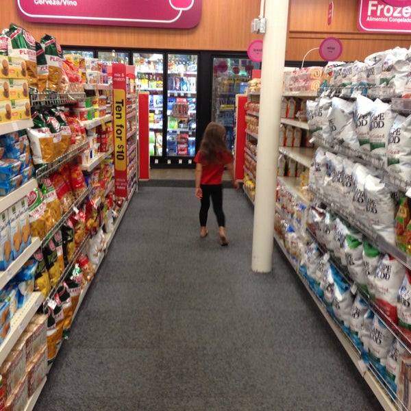 CVS pharmacy - Village of Key Biscayne - Key Biscayne, FL