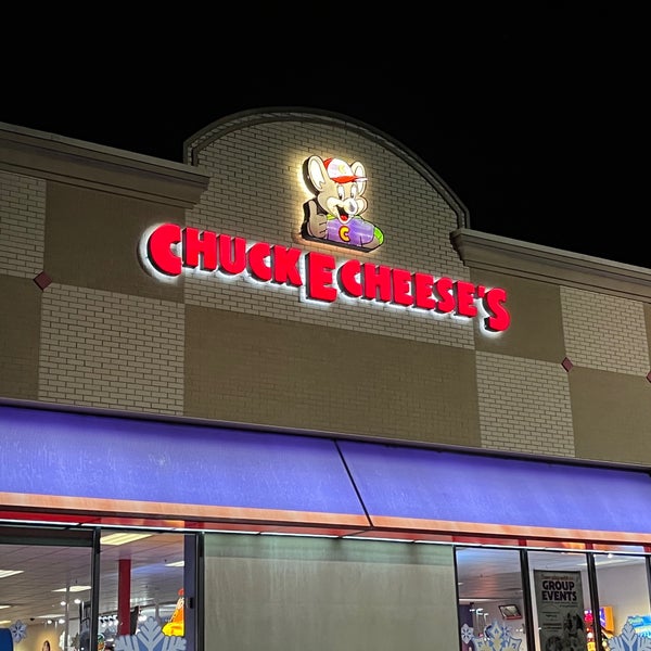 Chuck E. Cheese Arcade