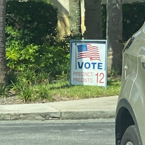 Hobe Sound Library 10595 SE Federal Hwy