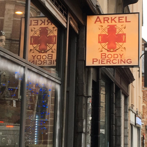 Arkel Piercing Salon de piercing à Brussel