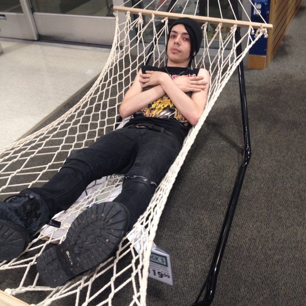 DICK'S Sporting Goods East Dedham 4 tips from 909 visitors