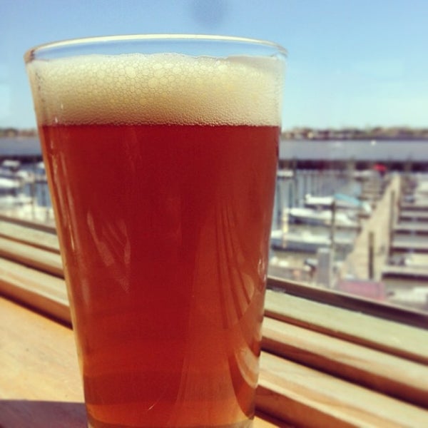 Снимок сделан в Harbor View Restaurant пользователем @Beer Is My Church 5/26/2013