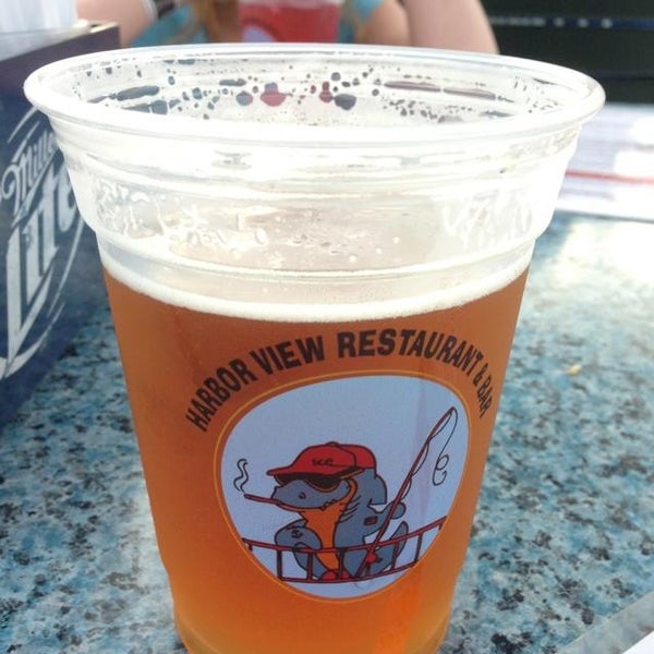 Das Foto wurde bei Harbor View Restaurant von @Beer Is My Church am 8/26/2013 aufgenommen