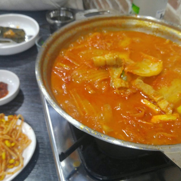 두루찌개삼대 - 오금동 - 방문자 12명의 팁 1개 두루찌개삼대