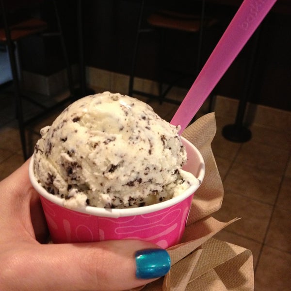 Baskin Robbins Ice Cream Shop