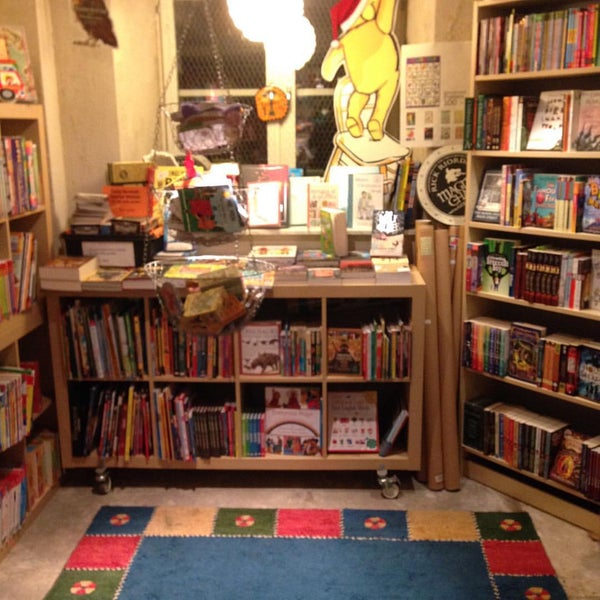 12/7/2015 tarihinde tuba u.ziyaretçi tarafından The English Bookshop'de çekilen fotoğraf