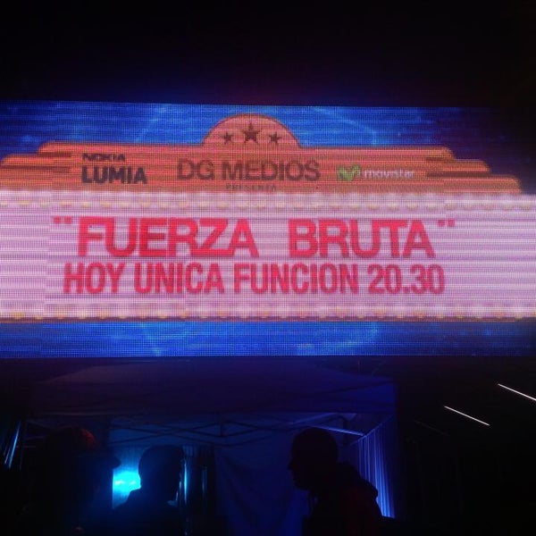 4/30/2014에 Ro M.님이 Fuerza Bruta DG Medios - Movistar - Nokia에서 찍은 사진