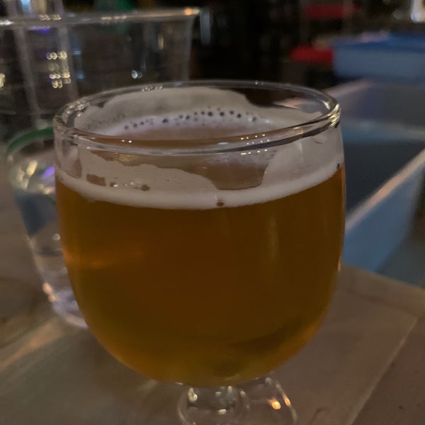 Photo taken at Aeronaut Brewing Company by Mark L. on 1/12/2020