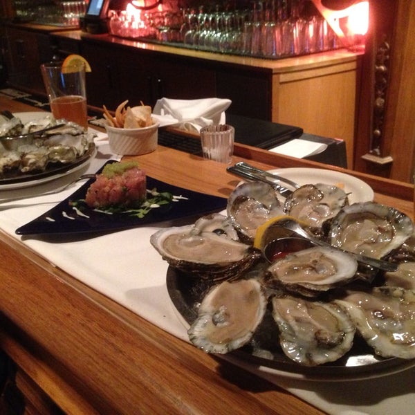 Photo taken at Sea Catch Restaurant by Rachel S. on 2/12/2014
