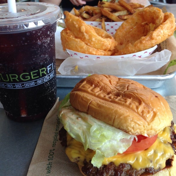 Photo taken at BurgerFi by JmMster J. on 6/20/2014
