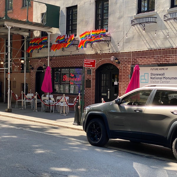 6/29/2022 tarihinde Jeremyziyaretçi tarafından Stonewall Inn'de çekilen fotoğraf