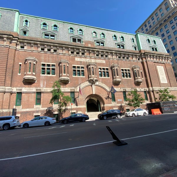 Photo taken at 69th Regiment Armory by Jeremy on 7/5/2022