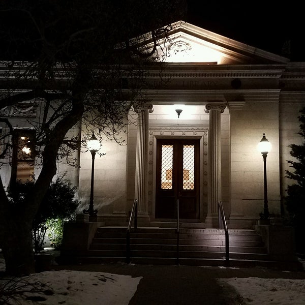 Howard Whittemore Library 243 Church St