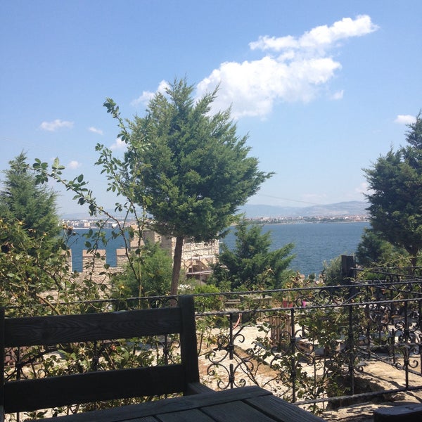 Photo taken at Arinna Müze Cafe by Karin Dilay Ç. on 8/19/2015