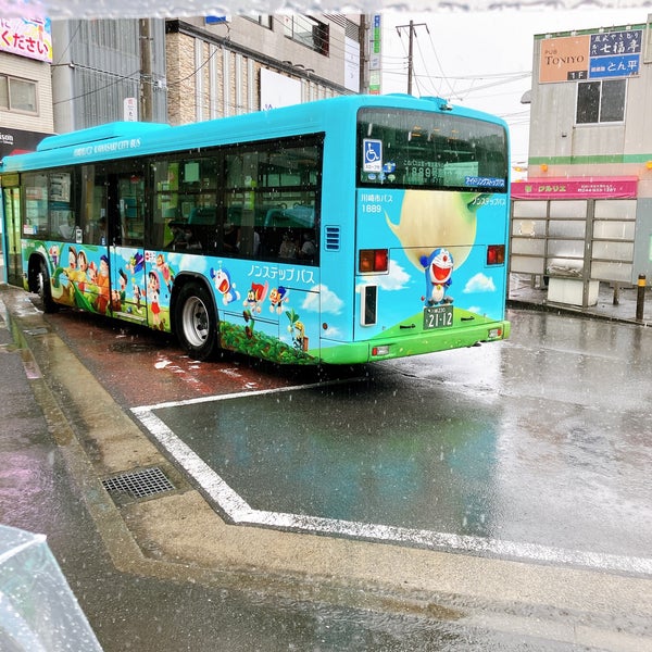 Foto Di 藤子 F 不二雄ミュージアム シャトルバス乗り場 多摩区 157 Visitatori