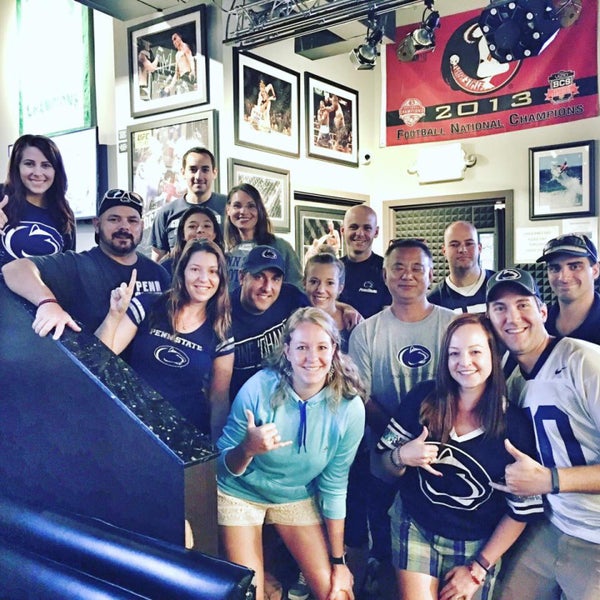 Rivals is the unofficial (as close to official as you'll get in Honolulu) Penn State Football viewing site on Saturdays during the season. Fans here are welcoming and there is a ton of Aloha. We Are!