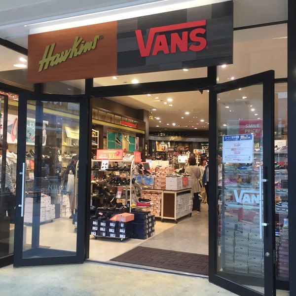 Photos At Hawkins Vans 三井アウトレットパーク木更津 木更津市 金田東3 1 1 Photos At Hawkins Vans 三井アウトレットパーク木更津 木更津市 金田東3 1 1