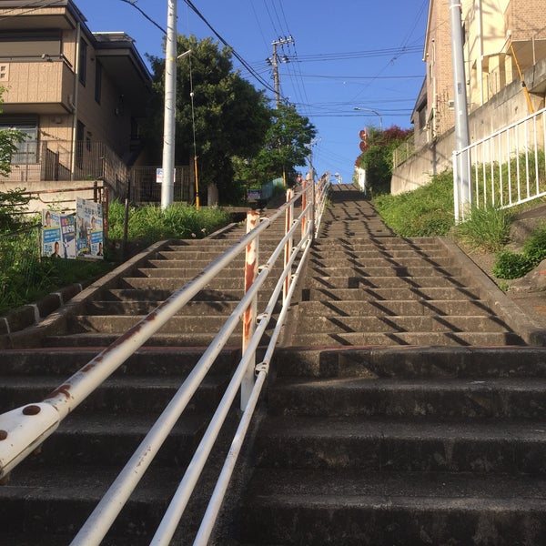 レンガ坂 保土ケ谷区 横浜市の遊歩道