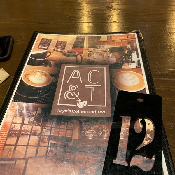 รูปภาพถ่ายที่ Arya’s Coffee &amp; Tea โดย Jinky Misha L. เมื่อ 12/1/2018