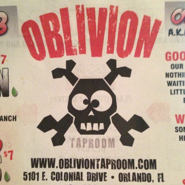 2/6/2013 tarihinde Erick O.ziyaretçi tarafından Oblivion Taproom'de çekilen fotoğraf
