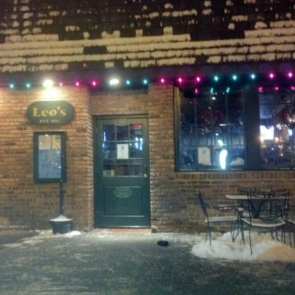 1/27/2014 tarihinde Susan J. S.ziyaretçi tarafından Leo&#39;s Restaurant &amp; Bar'de çekilen fotoğraf