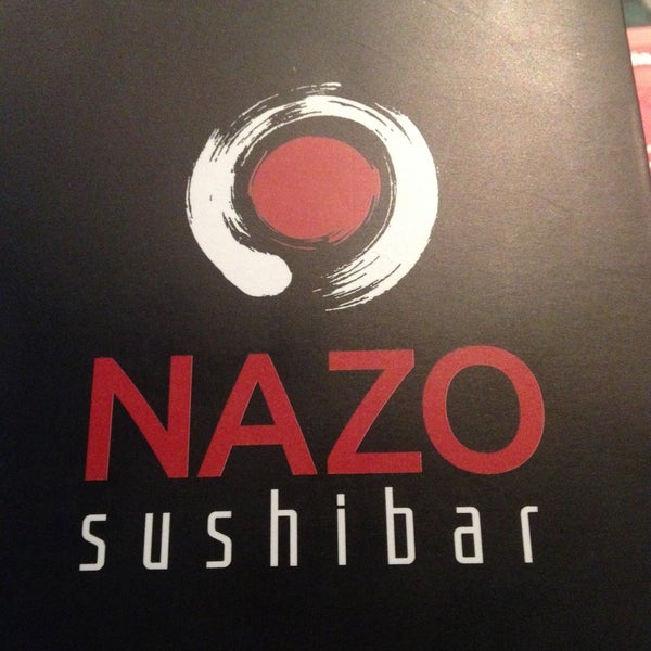 Снимок сделан в Nazo Sushi Bar пользователем Jaciara C. 4/14/2013