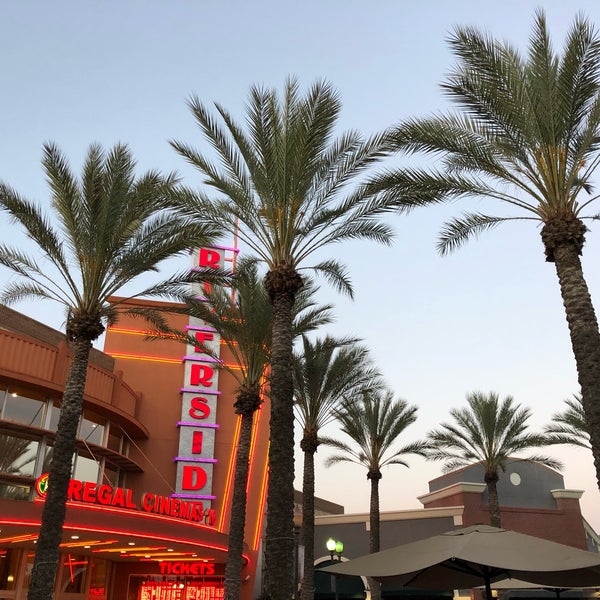 Regal Riverside Plaza Magnolia Center 3535 Riverside Plaza Drive'da