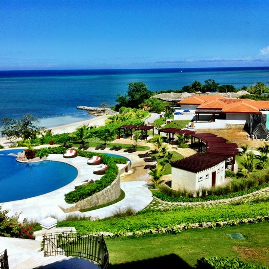 12/10/2012 tarihinde Al A.ziyaretçi tarafından Pristine Bay Resort'de çekilen fotoğraf