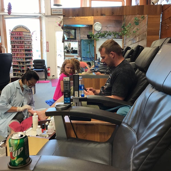 Nails 2000 Manistee, MI