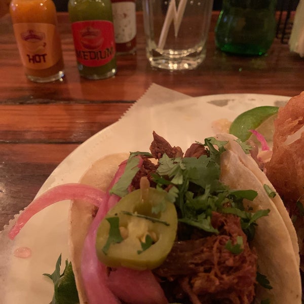 Foto tomada en The Taco Shop  por jason h. el 2/18/2020