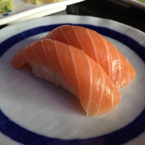 Photo taken at KumaDori Sushi by Loren W. on 8/8/2015