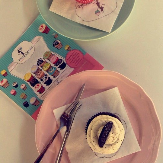 9/25/2014にGizem G.がMrs. Cupcakeで撮った写真