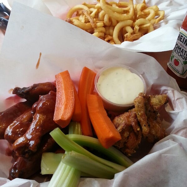 Photos at Hot Wings Cafe Old Pasadena 22 tips from 773 visitors