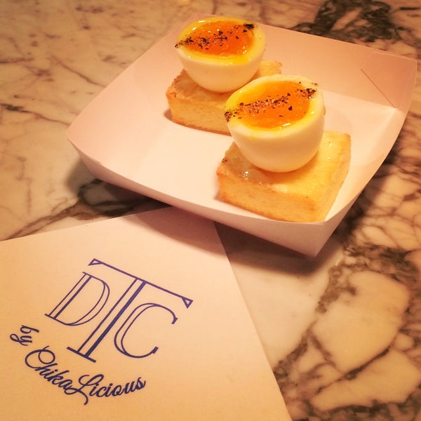 Foto tirada no(a) The Dessert Club by ChikaLicious por The Dessert Club by ChikaLicious em 1/5/2015