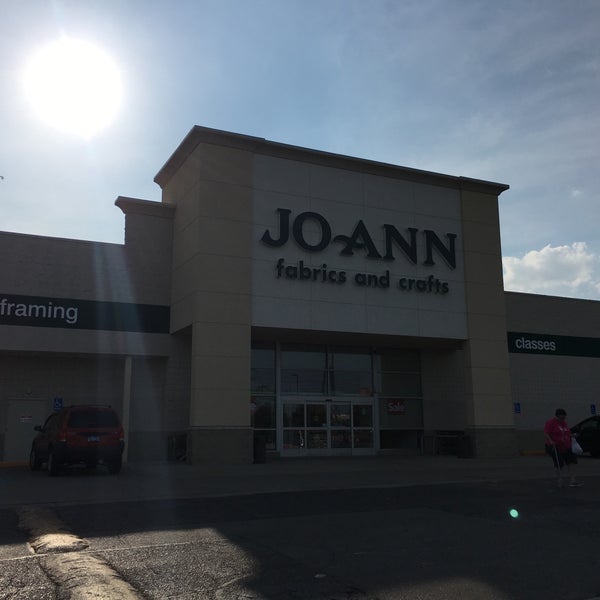 JOANN Fabrics and Crafts Textilgeschäft in Roseville