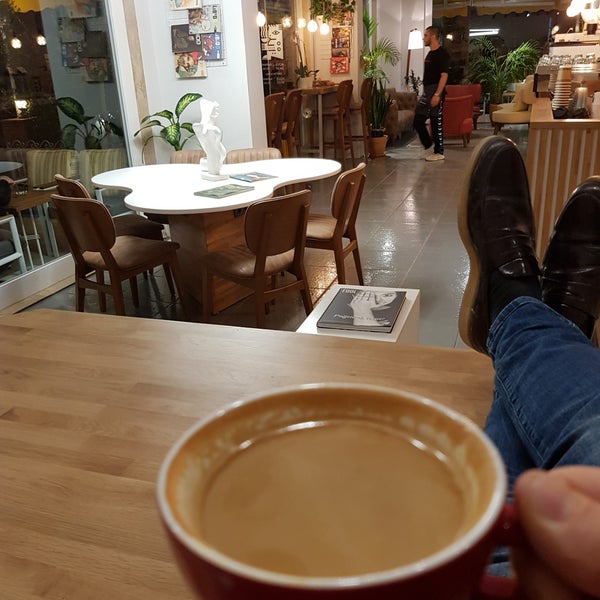 Foto tirada no(a) Cozy Coffee House Konyaaltı por Selcuk em 11/8/2019