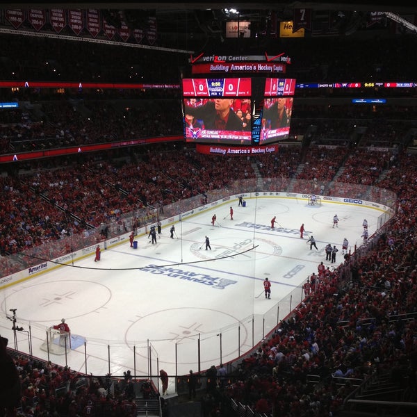 รูปภาพถ่ายที่ Capital One Arena โดย Tyler H. เมื่อ 5/2/2013