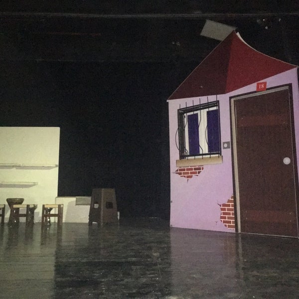 Foto diambil di Duru Tiyatro oleh EDC 8. pada 9/14/2018