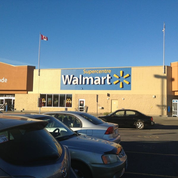 Walmart Supercentre Grande surface à Montreal