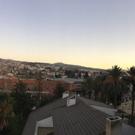 Foto tirada no(a) Hotel Granada Palace por Jose Manuel G. em 12/21/2015