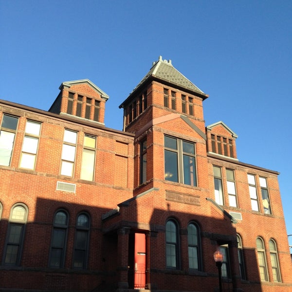 School 33 Art Center Riverside 4 tips from 57 visitors