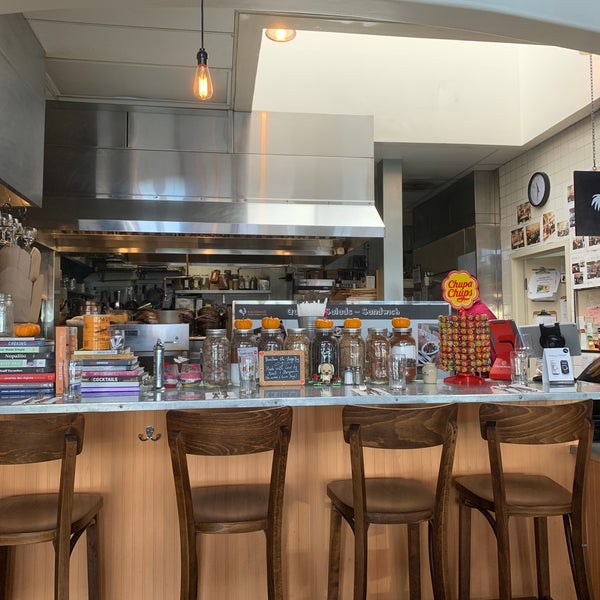 12/27/2019 tarihinde Joon L.ziyaretçi tarafından Cuisinett Bistro &amp; Market'de çekilen fotoğraf