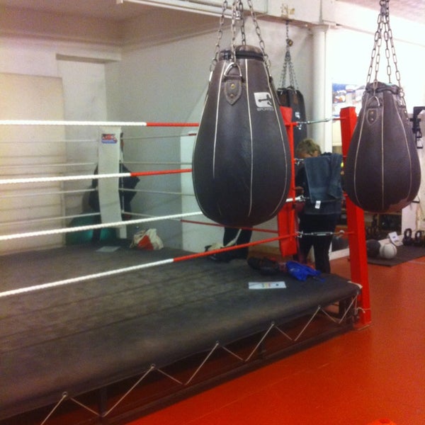 Bridge boxing. Bridge boxing