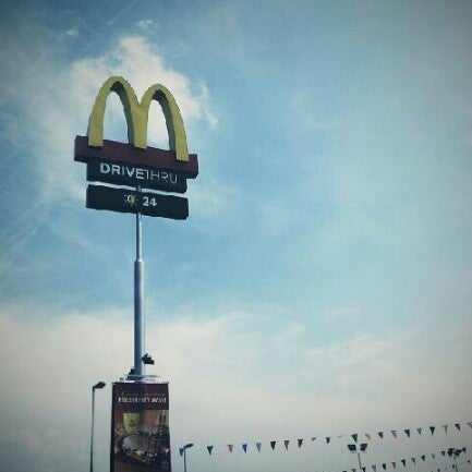 Mcdonald S Fast Food Restaurant In Bertam