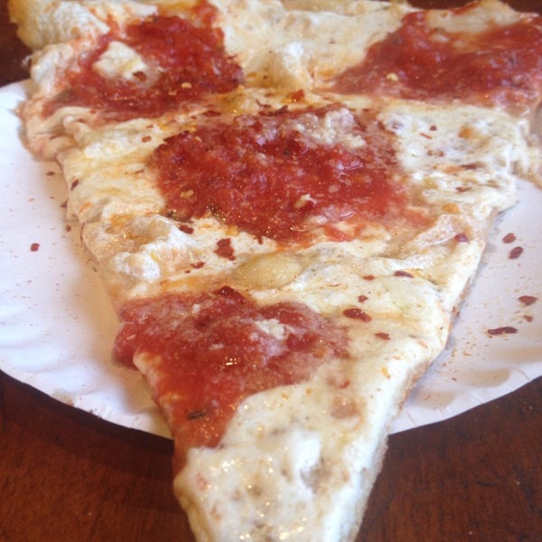 Certificaat dier sarcoom Brick Oven Pizza 33 - Pizza Place in New York